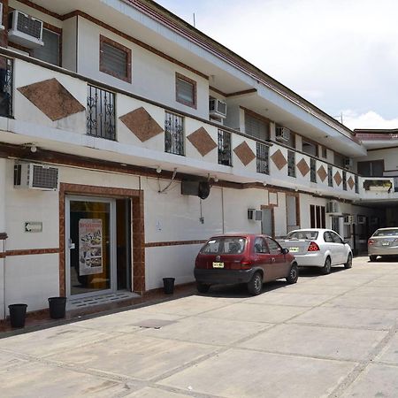 Hotel Real Azteca Chetumal Extérieur photo