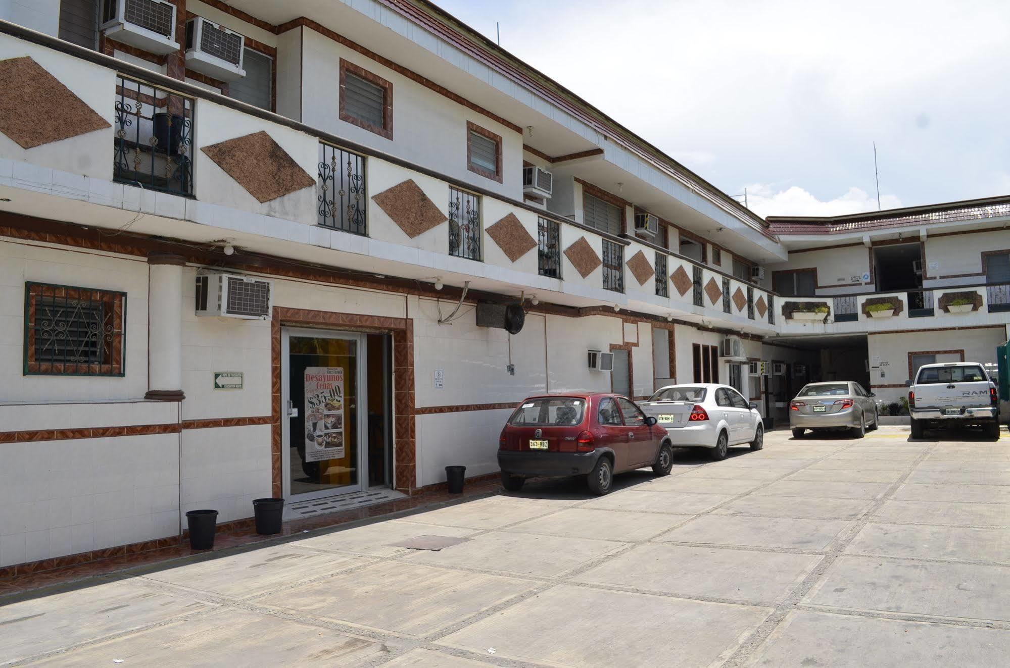 Hotel Real Azteca Chetumal Extérieur photo